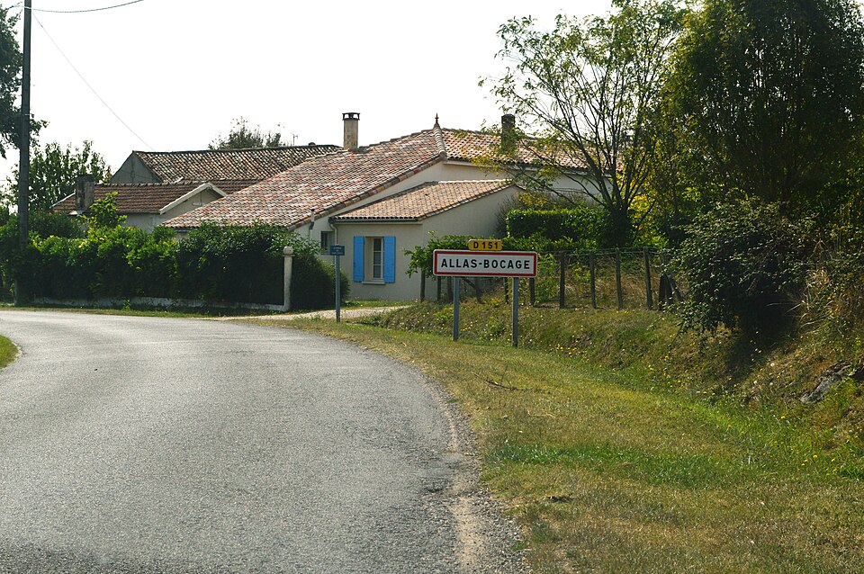 Allas — Bocage Entry