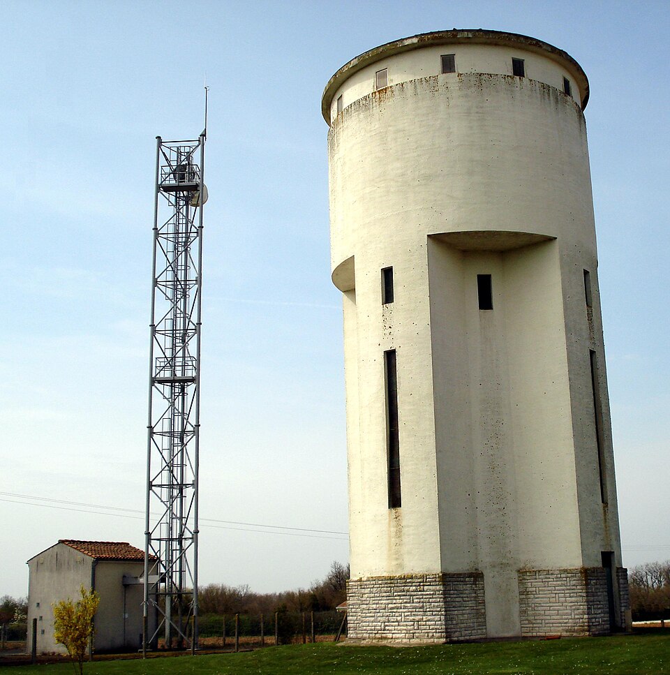 Les Eduts Château d'eau