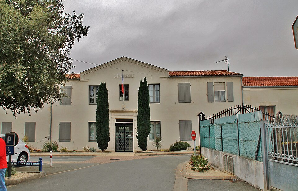 010 Lagord ( 17140 )