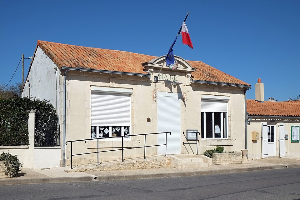 Mairie — Montroy