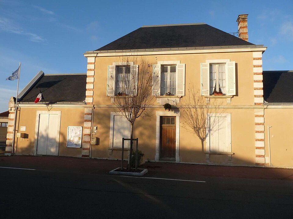Pouillac mairie