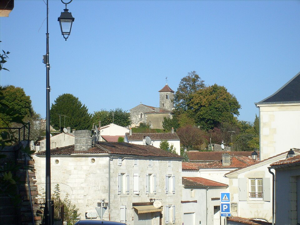 Saint — Bris — des — Bois, exterior, October 2008