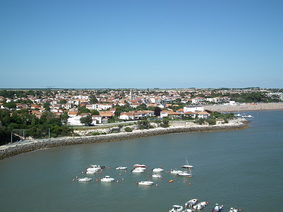 Saint — Georges — de — Didonne depuis le phare