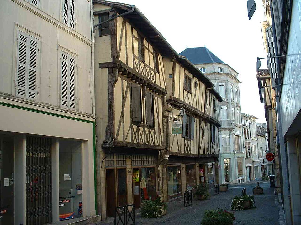 Maison à colombage Saint — Jean — d'Angely