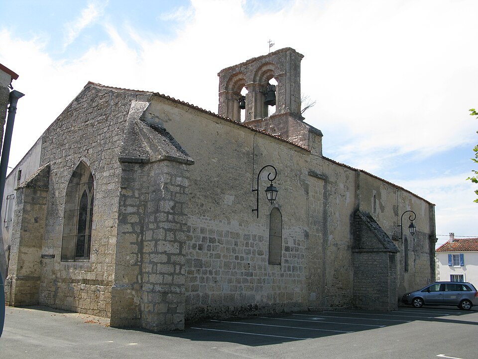 Saint — Mard, vue arriève de l'église