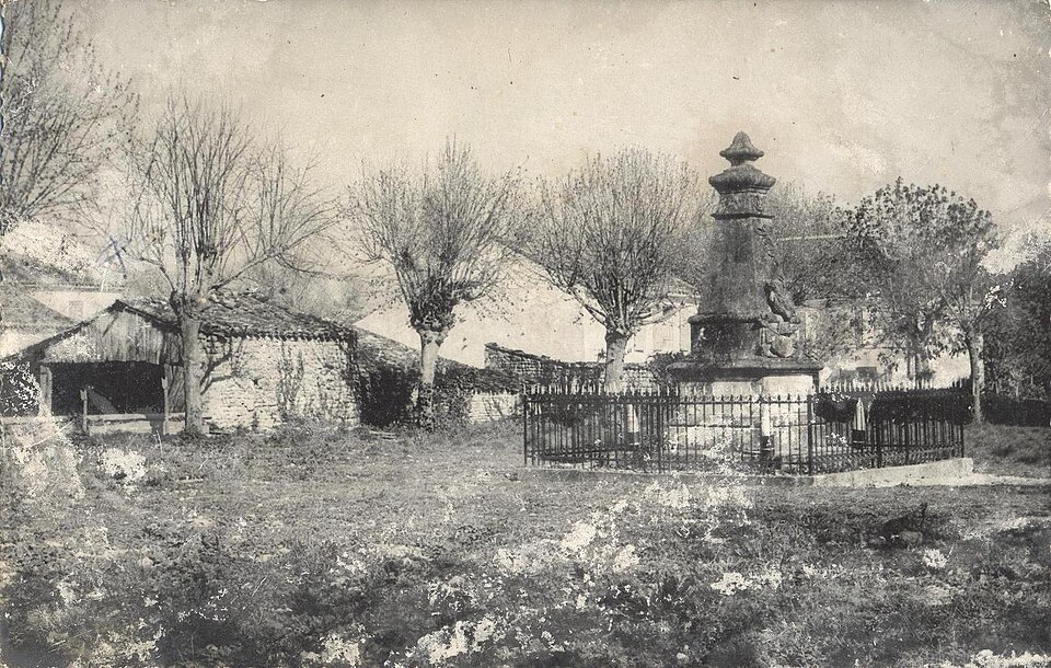 1949 Saint — Pardoult, monument aux morts CTG
