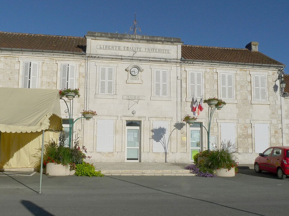 Salignac17 mairie