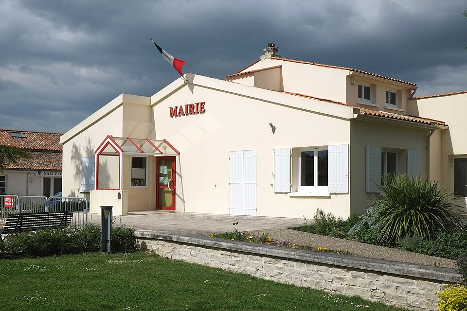 Mairie — Vérines