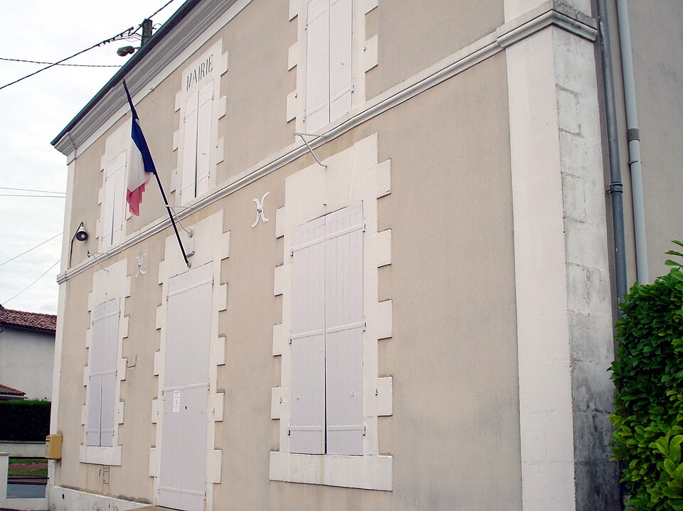 La Villedieu Mairie 1