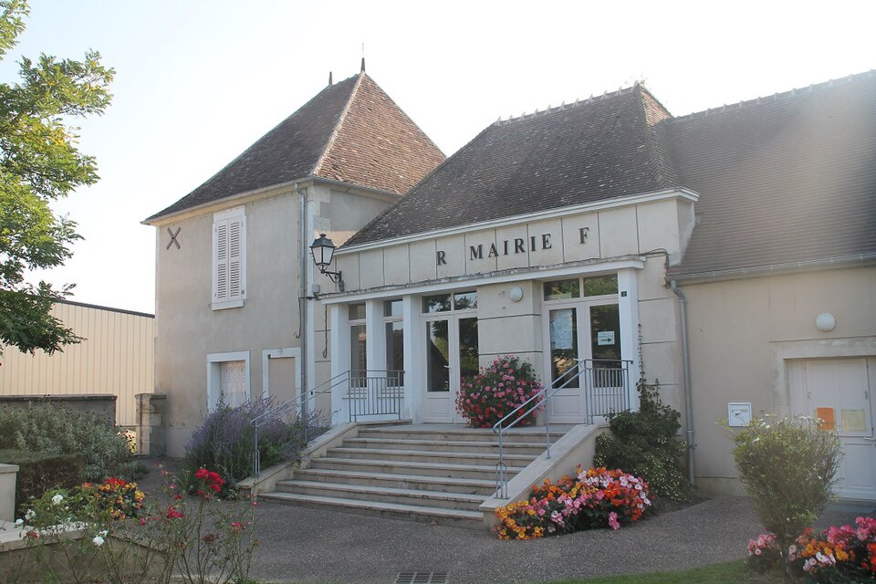 322 Argenvieres (18140)
