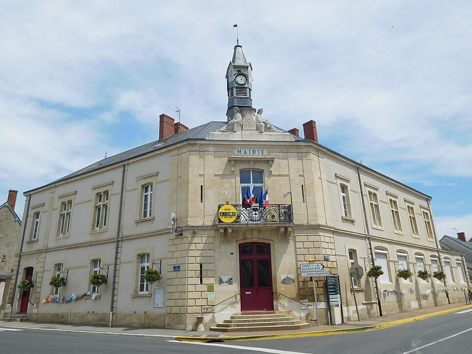 Mairie de Baugy, Cher