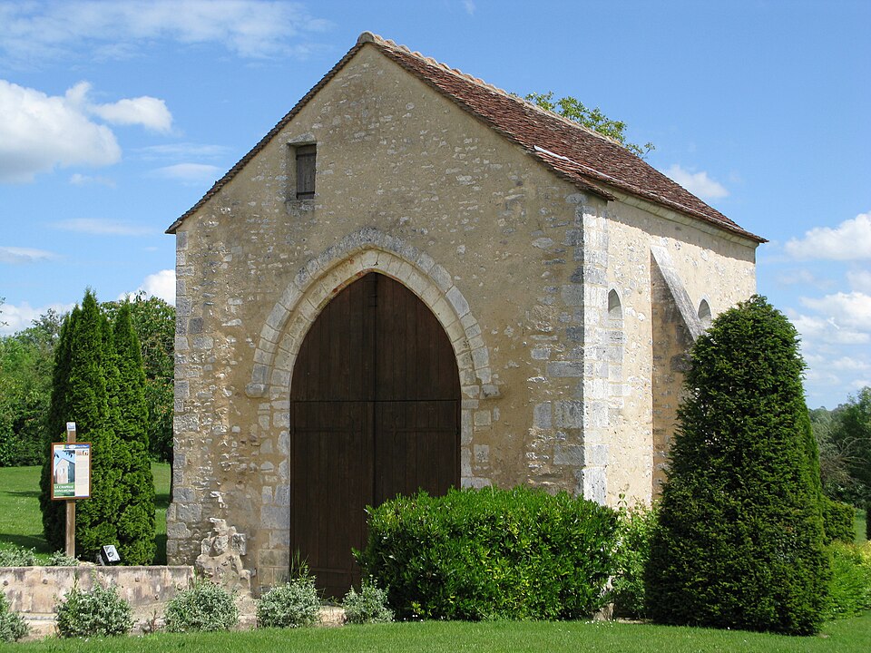 F — 18500 — Chapelle Saint — Aignan