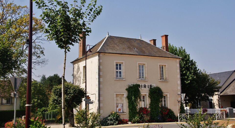 064 Charentonnay ( 18140 )