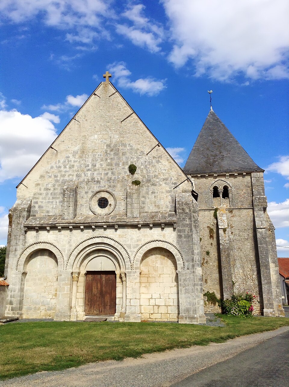 Église Saint — Martin de Montlouis