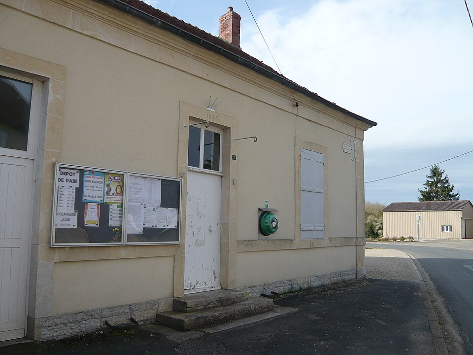 Mairie — Osmery — affichage