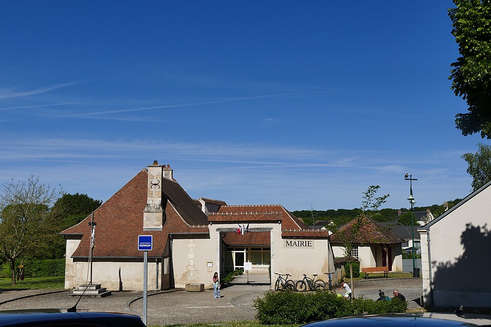 Saint — Éloy — de — Gy — Mairie — 1