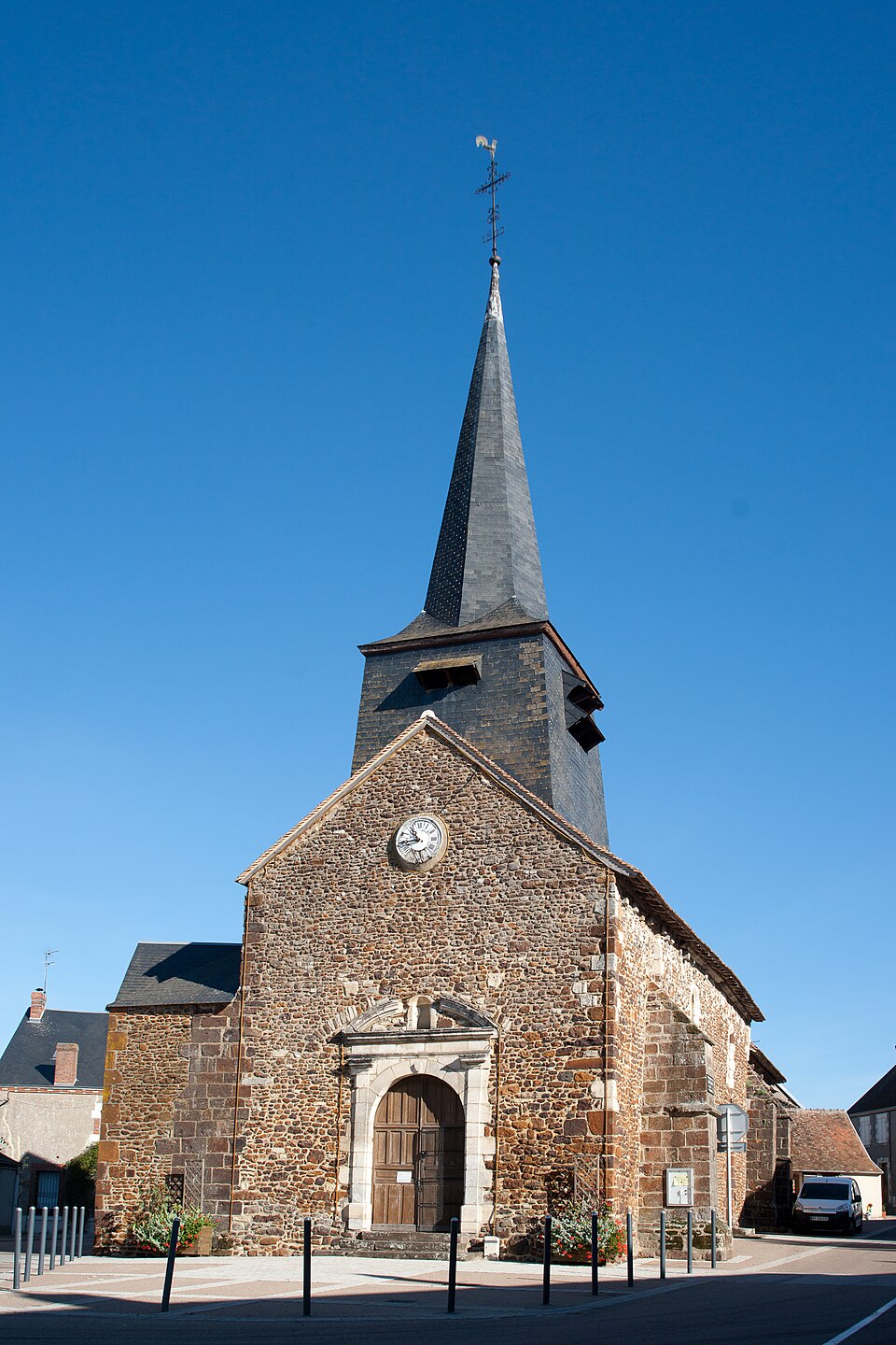Sury — ès — Bois — église