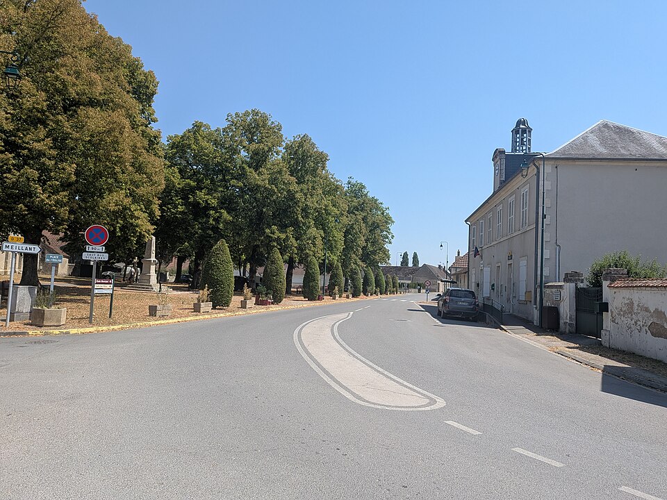 Uzay — le — Venon — Rue de la République (juin 2026)