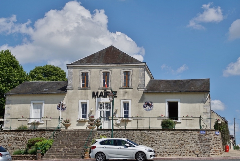 198 Vailly sur Sauldre (18260)