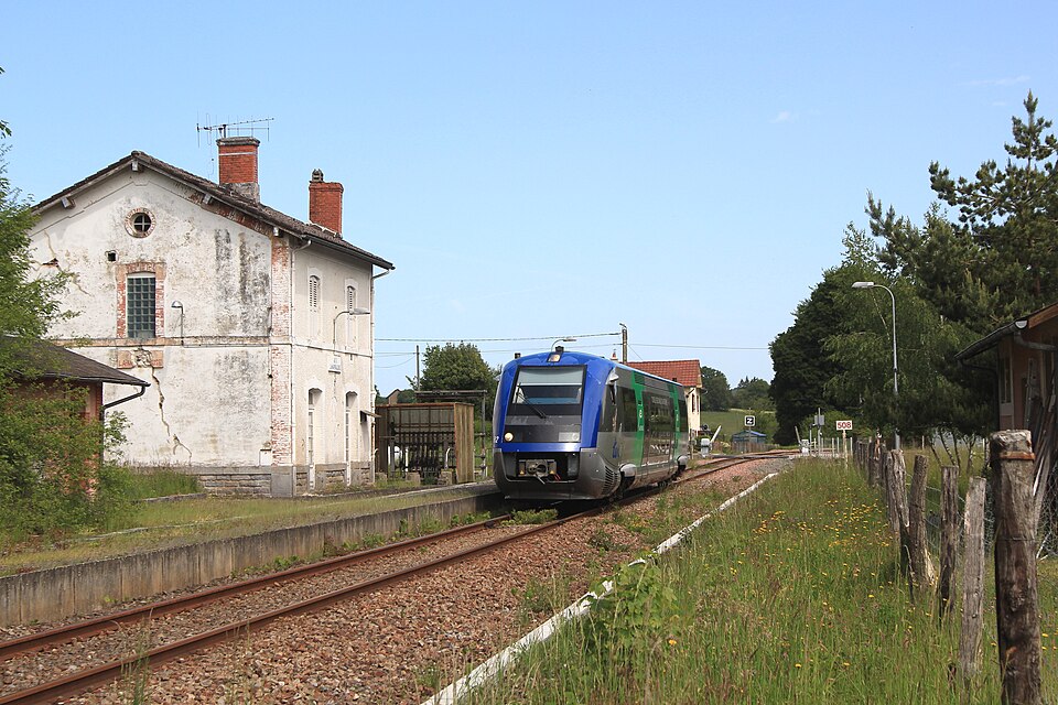 X73682 à Aix — La — Marsalouse par Cramos