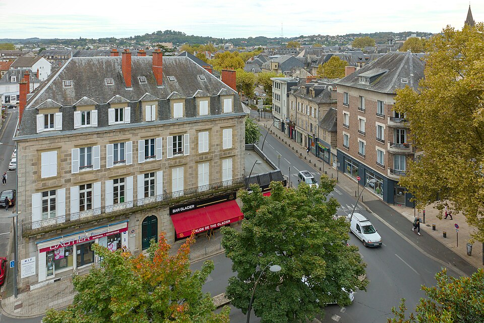 Brive — la — Gaillarde — Vue du château d'eau — 2