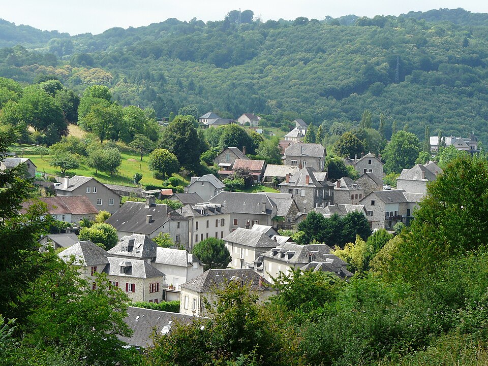Cornil bourg