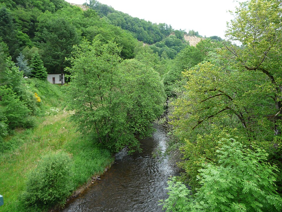 Chavanon Feyt Bourg — Lastic D2089 amont