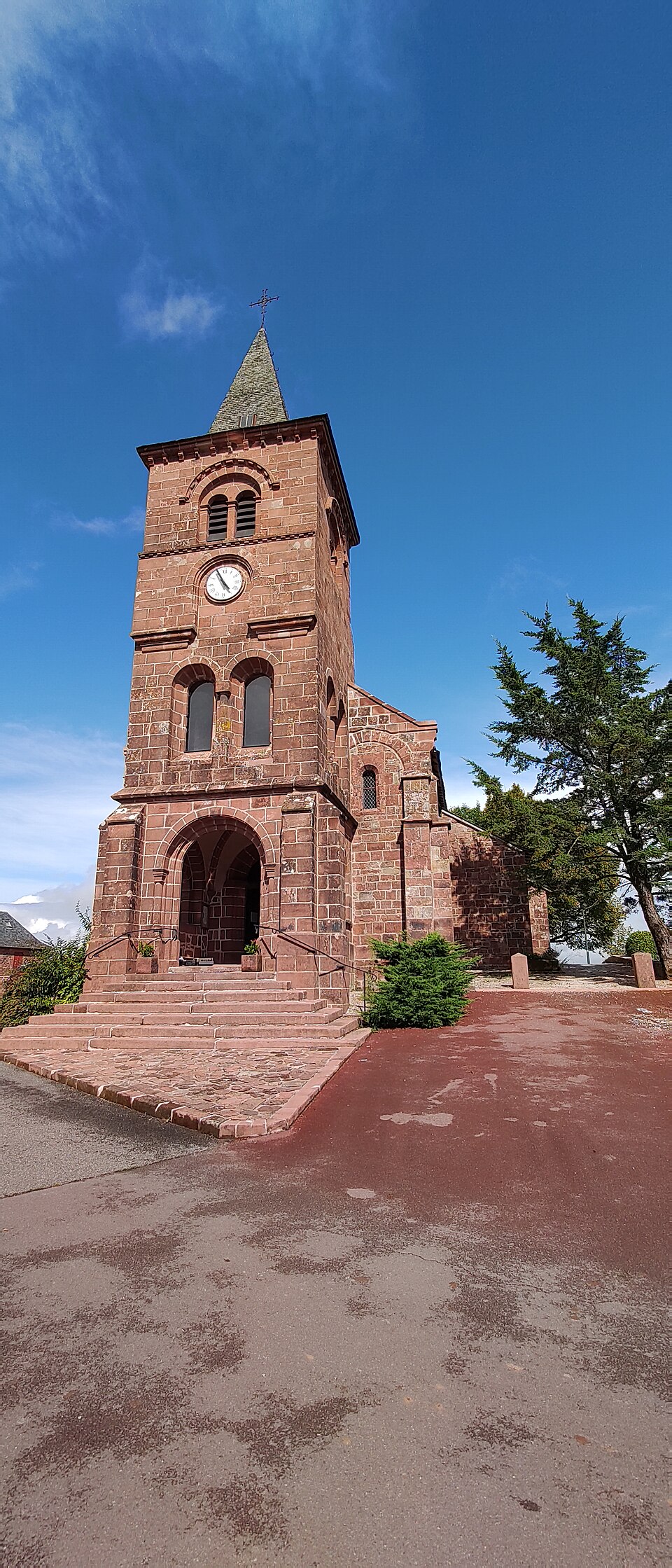 Église de la Nativité — de — Notre — Dame de Lagleygeolle