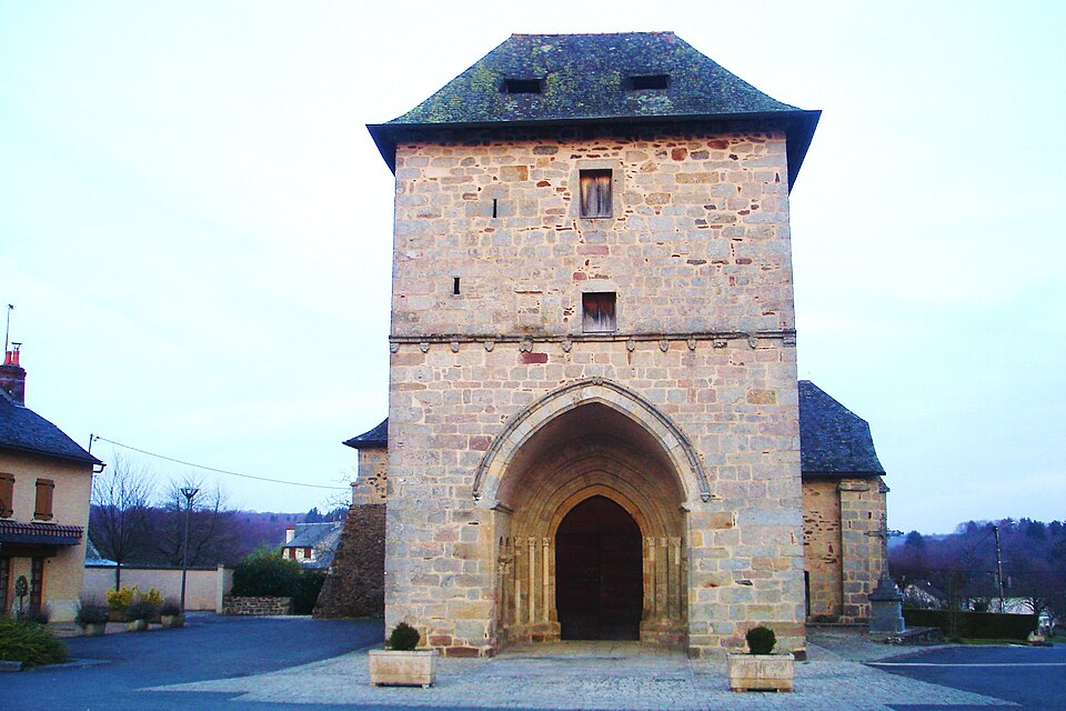Lagraulière — Eglise