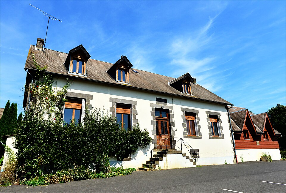 Lignareix, la mairie