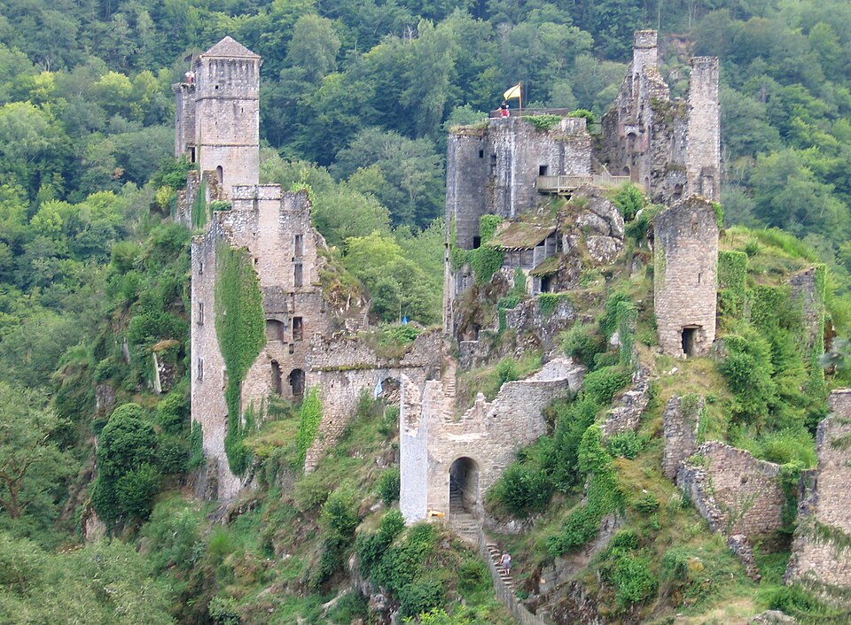 Saint — Geniez — ô — Merle Tours de Merle