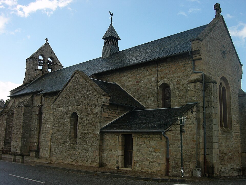 Eglise de Saint yrieix le dejalat (lateral)096