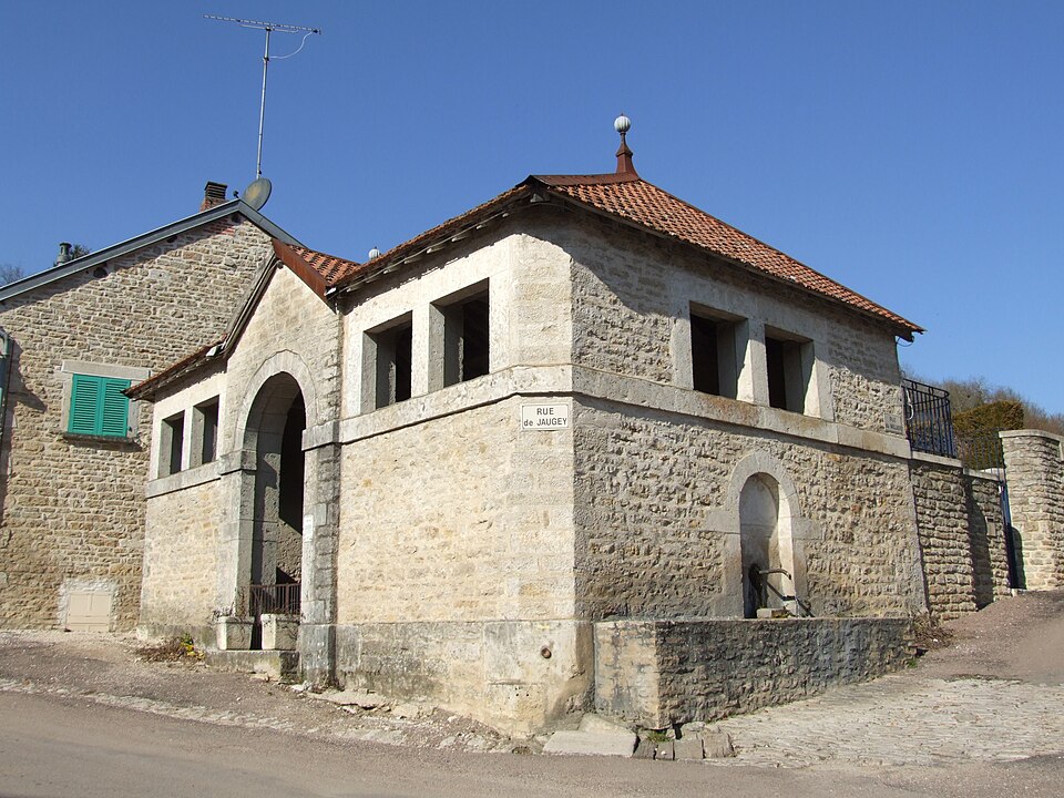 Barbirey — sur — Ouche — Lavoir 3