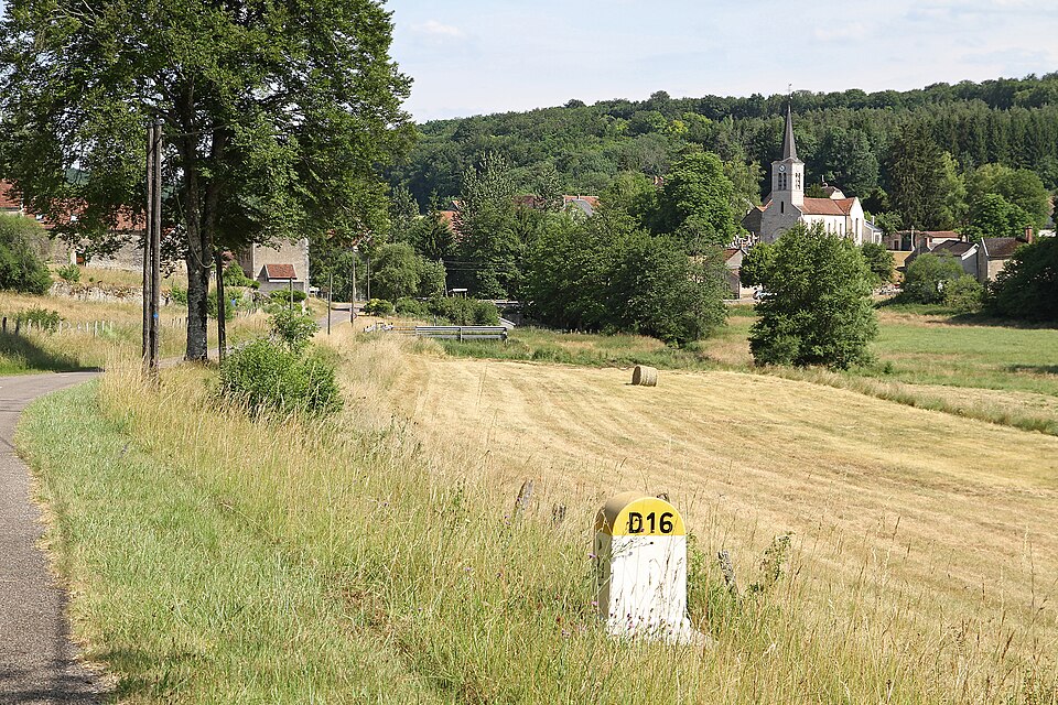 Beaulieu FR21 village IMG0193