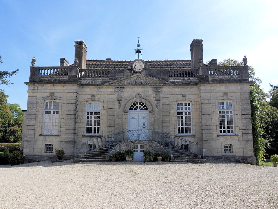 Château de Beaumont — sur — Vingeanne 2