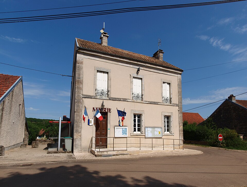 Bouhey — FR — 21 — mairie — 01a