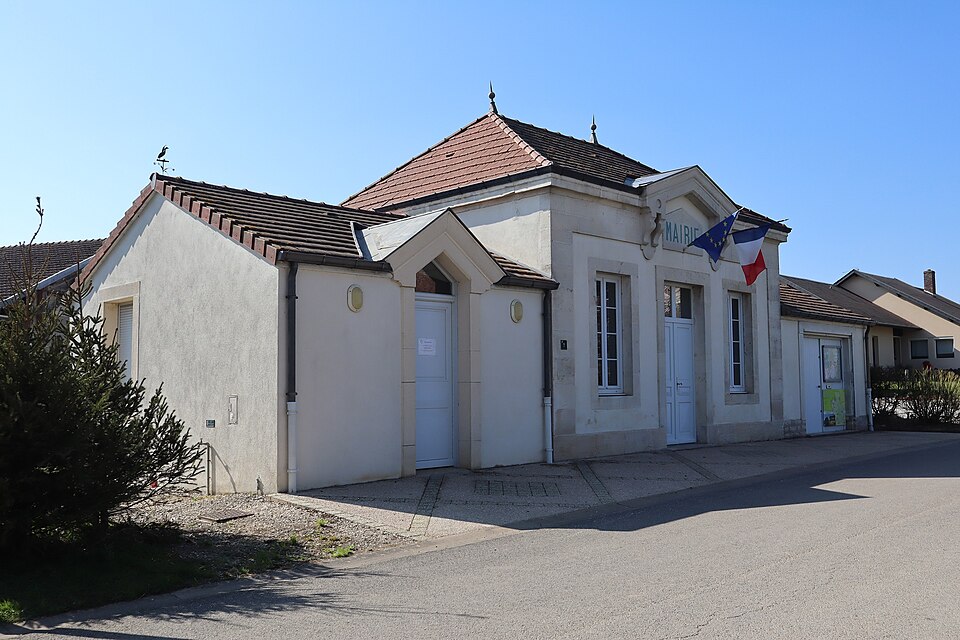 Charmes (21) Mairie