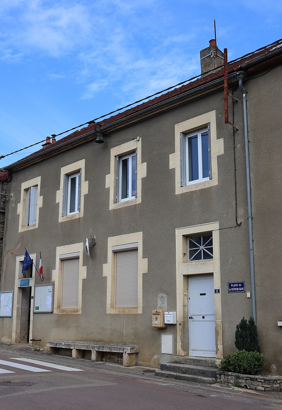 Crépand (21) Mairie
