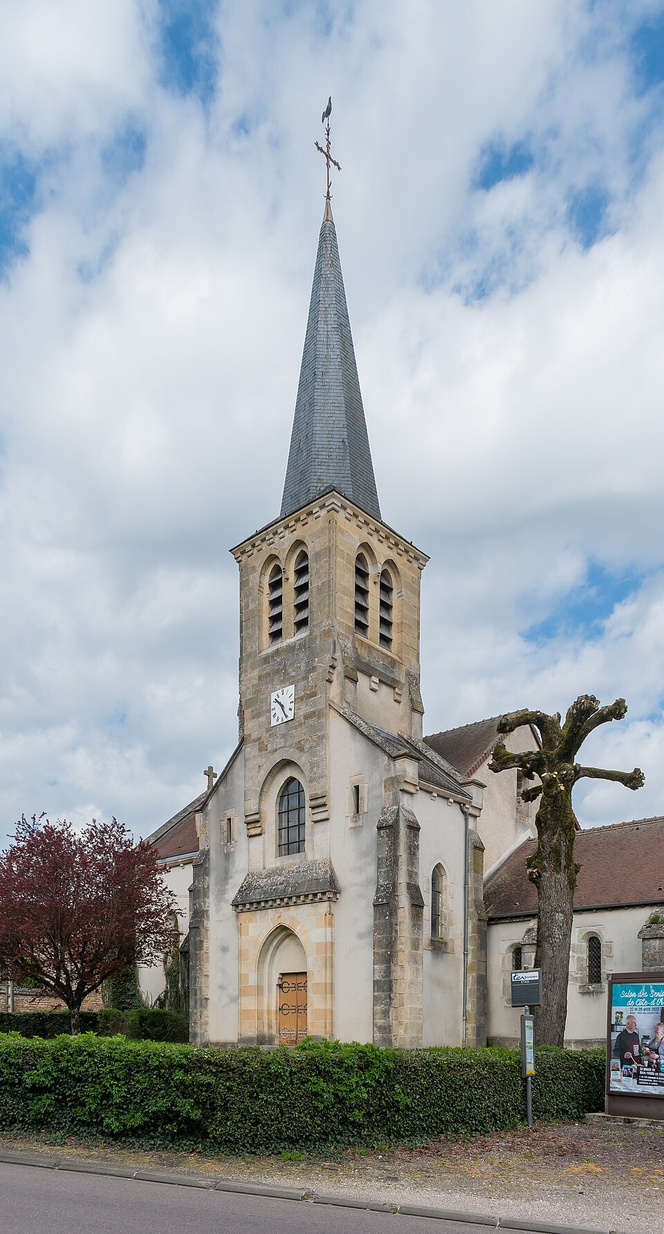 St Bartholomew church in Etais (2)