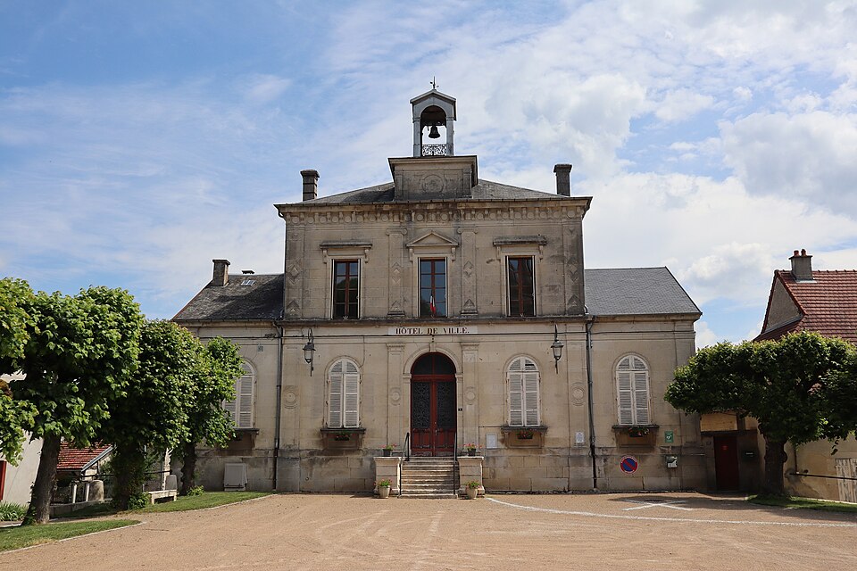 Grancey — sur — Ource (21) Mairie