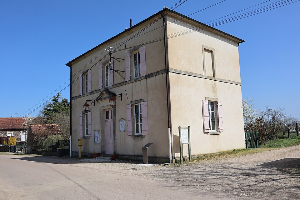 Jeux — lès — Bard (21) Mairie