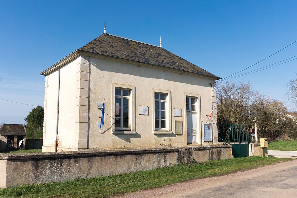 Juilly — Mairie
