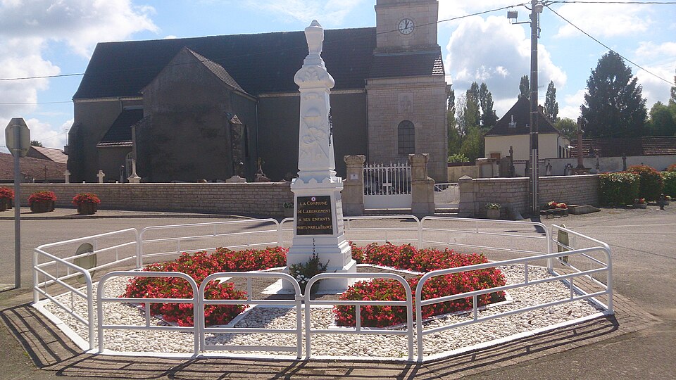 Labergement — Les — Auxonne, monument aux morts