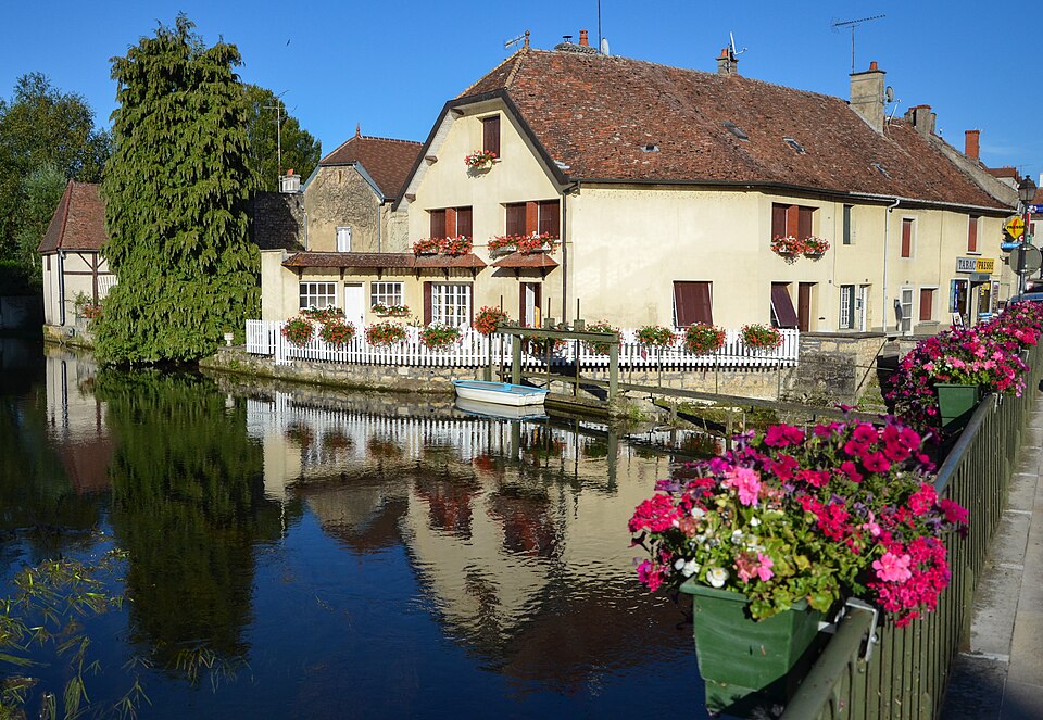 2012 août 10395 la Bèze à Mirebeau sur Bèze