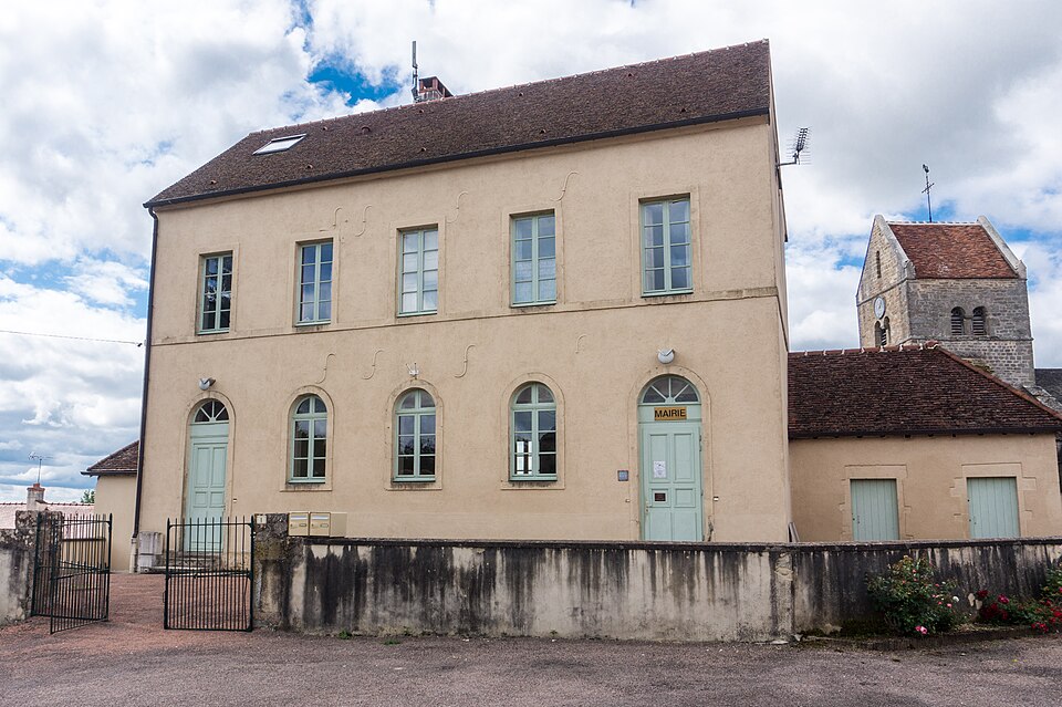 Montigny — sur — Armançon — Mairie