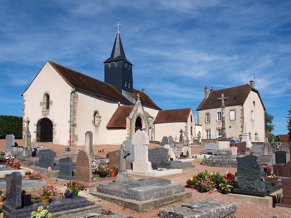 Musigny — FR — 21 — mairie & église — 04