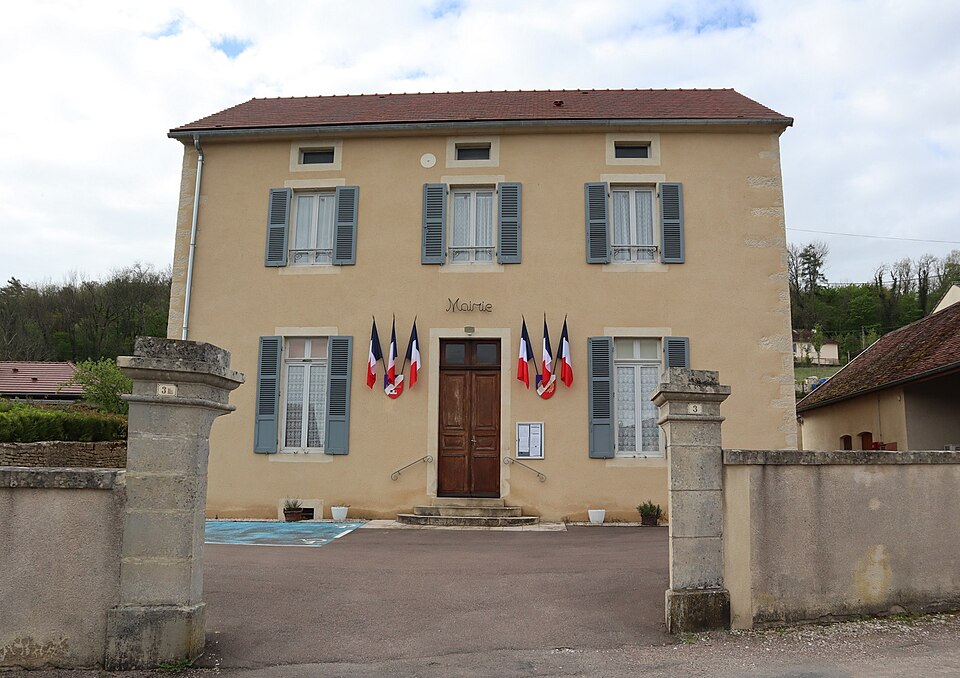 Nogent — lès — Montbard (21) Mairie