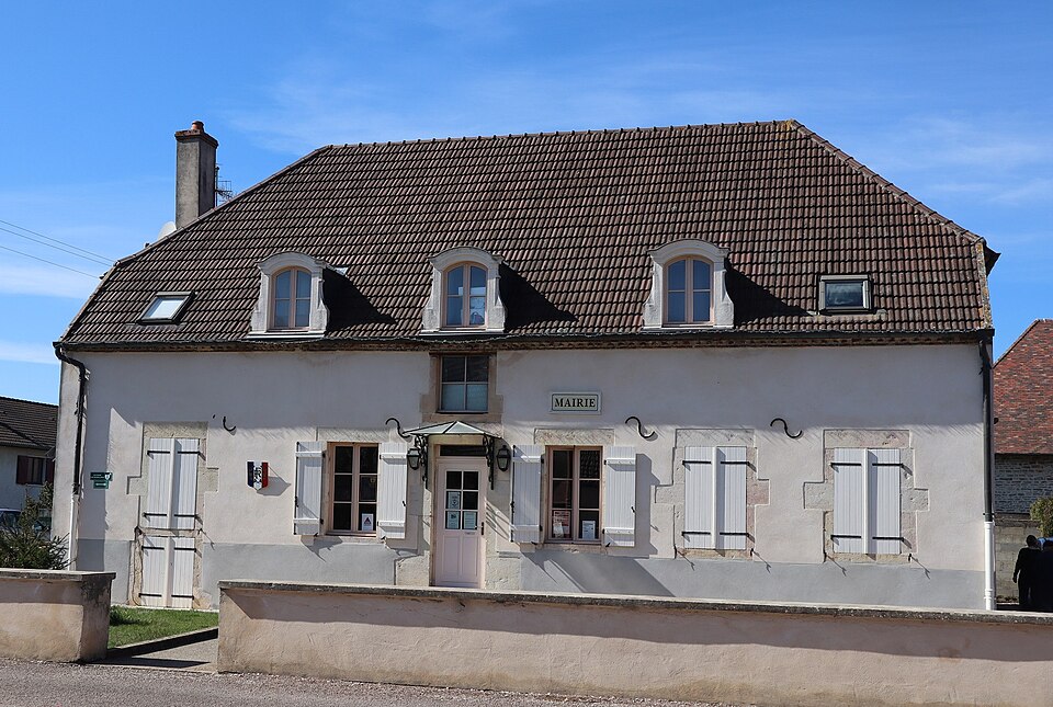 Pluvet (21) Mairie