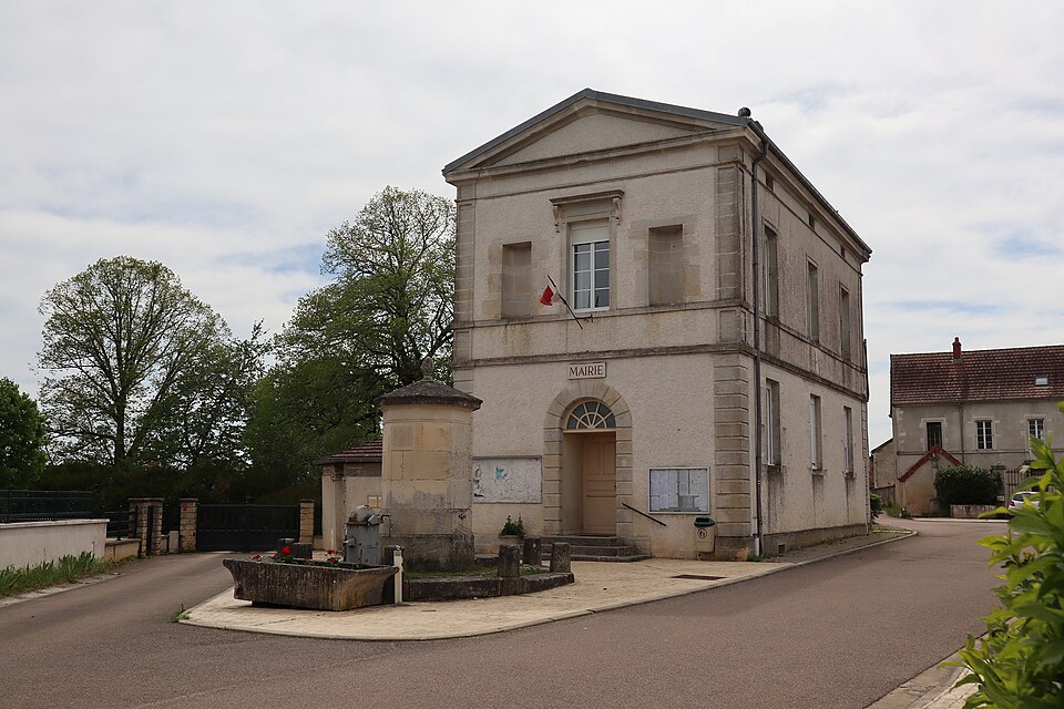 Poiseul — lès — Saulx ( 21) Mairie