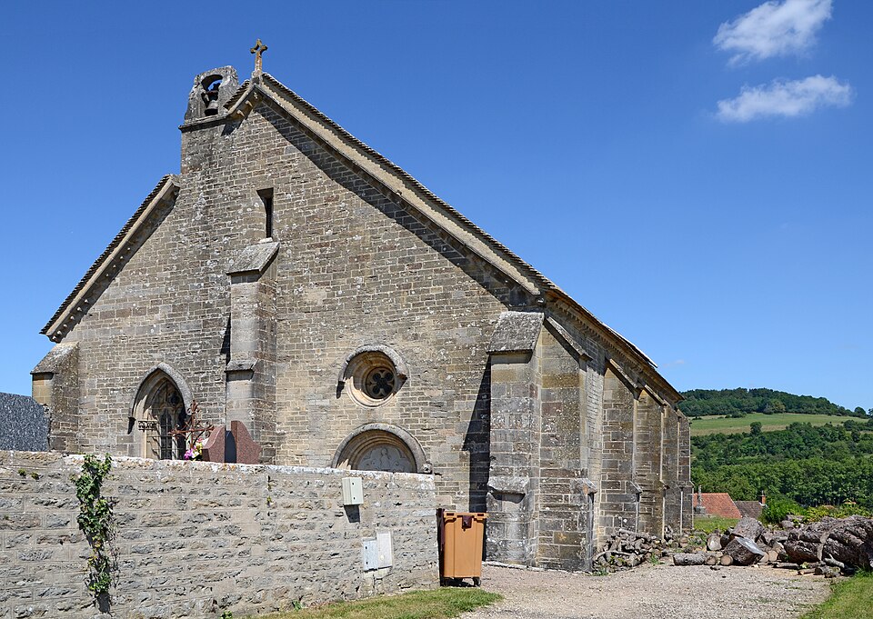 Pouilly — en — Auxois — Chapelle — ND — Trouvée — dpt — Côte — d'Or — DSC 0578